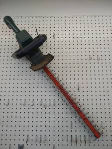 lot 224 image: Electric Hedge Trimmer