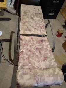 lot 262 image: Patio cot
