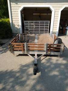 lot 1 image: Flat-Bed Utility 80x120 Trailer