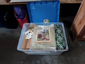 Tote Bin Of Quilting & Needle Work Kit