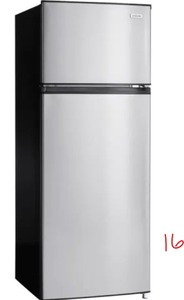VISSANI 7.1 cu. ft. Top Freezer Refrigerator in Stainless Steel Look