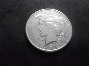 lot 48 image: 1922 D  Silver Peace Dollar
