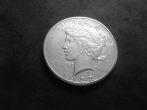 lot 49 image: 1922 S  Silver Peace Dollar