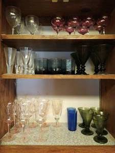 lot 71 image: Huge Collection of Depression Drinking Glasses