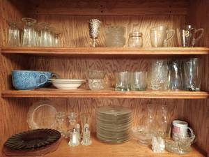 lot 74 image: Collection of Glassware and Kitchen Items