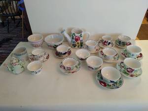 lot 85 image: Collection of Floral China
