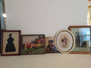lot 299 image: Collection of Five Pieces of Vintage Framed Art