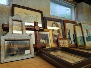 lot 420 image: Collection of old Misc. Art