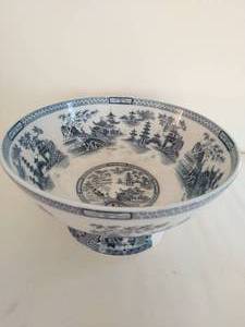 lot 52 image: Large Villeroy and Boch Basin