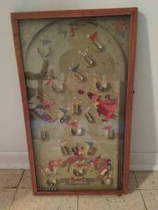 lot 10 image: Poosh-M-Up Big 5 Antique Game
