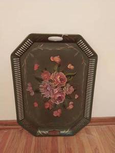 lot 337 image: Hand Painted Metal Tray
