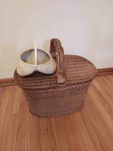 lot 354 image: Old Woven Picnic Basket