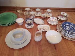 lot 359 image: Collection of China