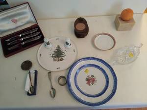 lot 470 image: Vintage Collection of kitchen items