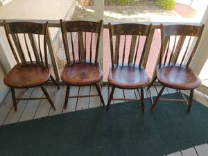 lot 480 image: 4 Old Wood Chairs