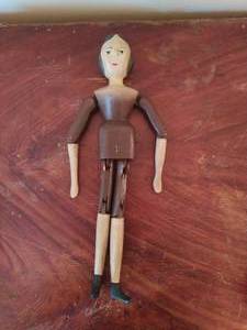 lot 111 image: Peg Wooden Jointed Doll