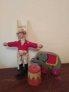 lot 114 image: Vintage Circus Toys