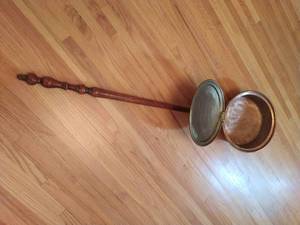 lot 154 image: Old bed warmer