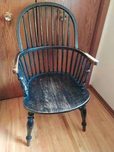lot 169 image: Vintage Painted Wood Arm Chair