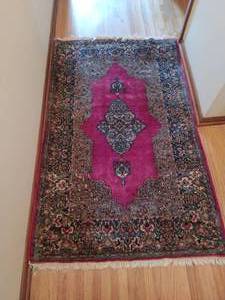 lot 184 image: Vintage Hand Knotted Rug