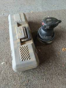 lot 193 image: Ryobi Dremel And Porter Cable Sander