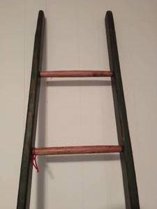 lot 221 image: Vintage Loft Ladder