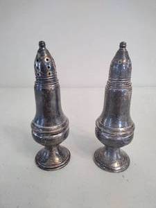 lot 92 image: Sterling Silver Weighted Salt & Pepper Shakers