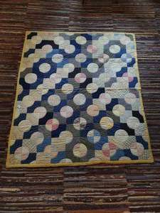 lot 260 image: Yellow and Blue Old Handmade Quilt