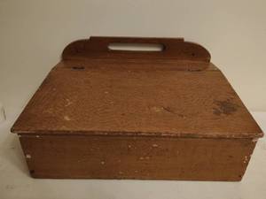 lot 274 image: Antique Writers Box