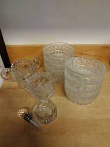 lot 292 image: Collection of Crystal Dishes