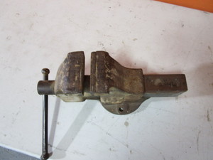 4 Bench Vise