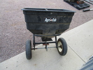 Agri-Fab Fertilizer Spreader