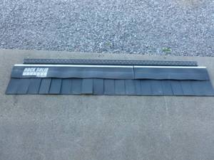 lot 6 image: Truck Rock Buster Tow Guard