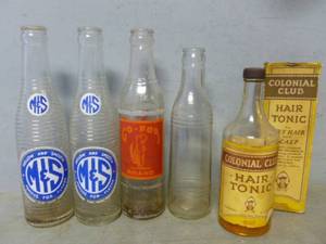 lot 16 image: Vintage Soda Bottles