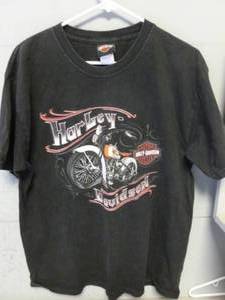 lot 24 image: Harley Davidson Shirt