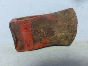 lot 31 image: Vintage Ax Head