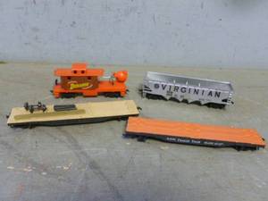 lot 45 image: HO Scale Train Cars
