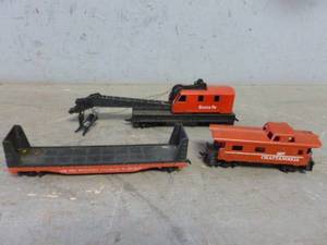 lot 46 image: HO Scale Train Cars
