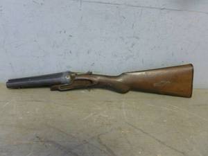 lot 51 image: Vintage Wallhanger