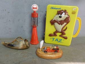 lot 70 image: Collectible