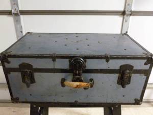 lot 88 image: Antique Trunk
