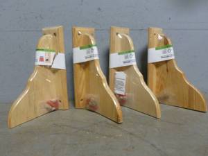 lot 93 image: New Wooden Shelf Brackets