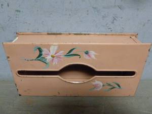 lot 108 image: Vintage Metal Kleenex Box