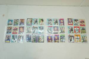 lot 118 image: Football cards