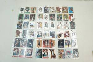 lot 126 image: Basketball cards