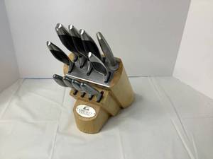 Chicago Cutlery Set