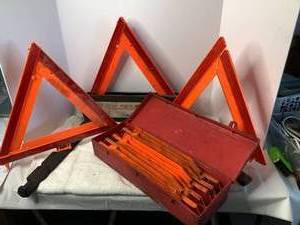 Road Hazard Reflective Triangles