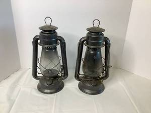 2 Dietz Kerosene Lamps