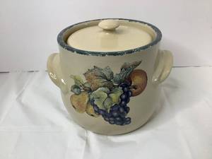 Home and Garden Crock with Cover