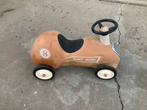 Radio Flyer #8 Ride On Metal Car